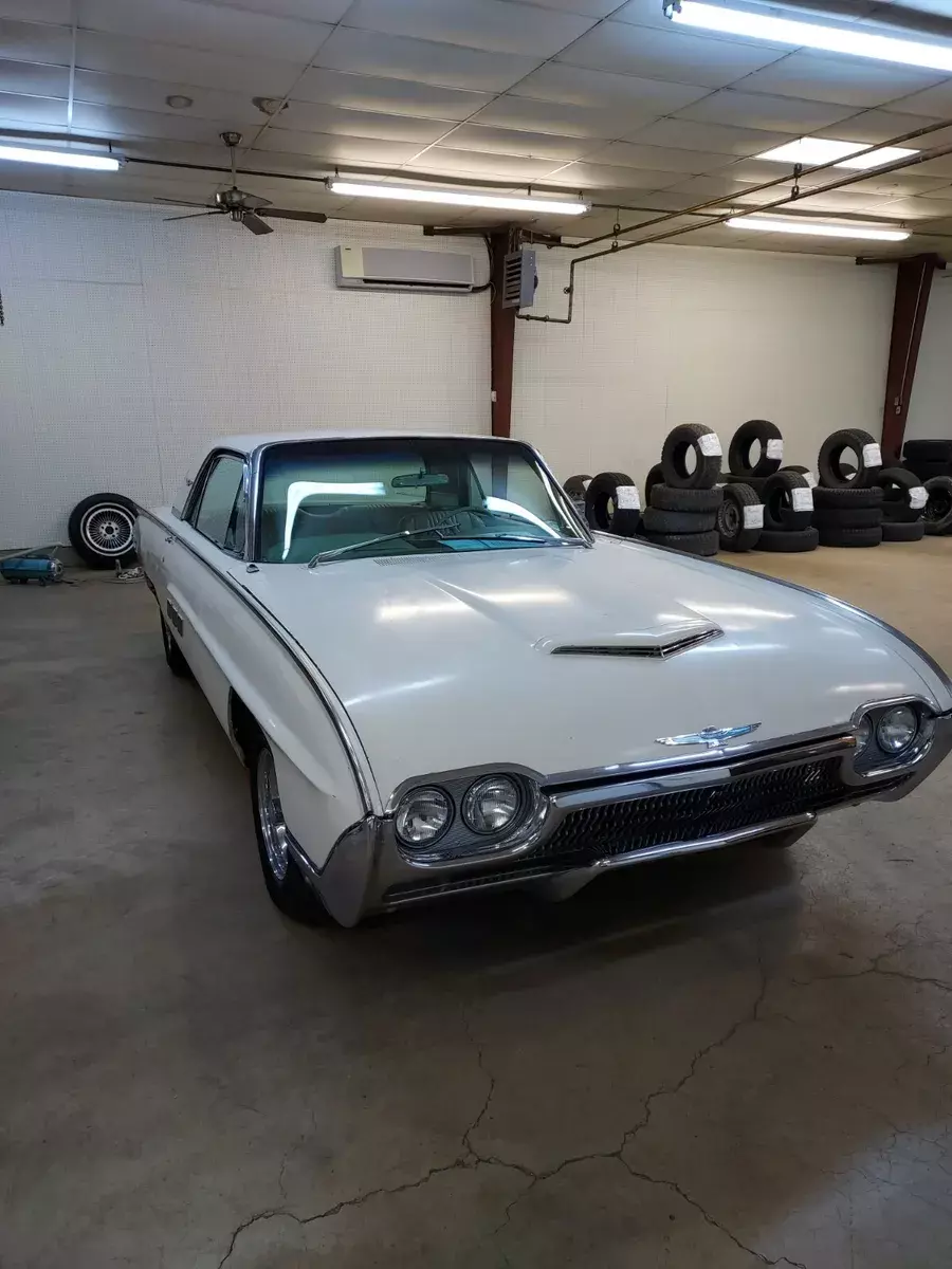 1963 Ford Thunderbird