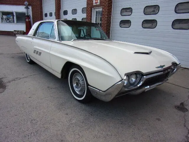 1963 Ford Thunderbird