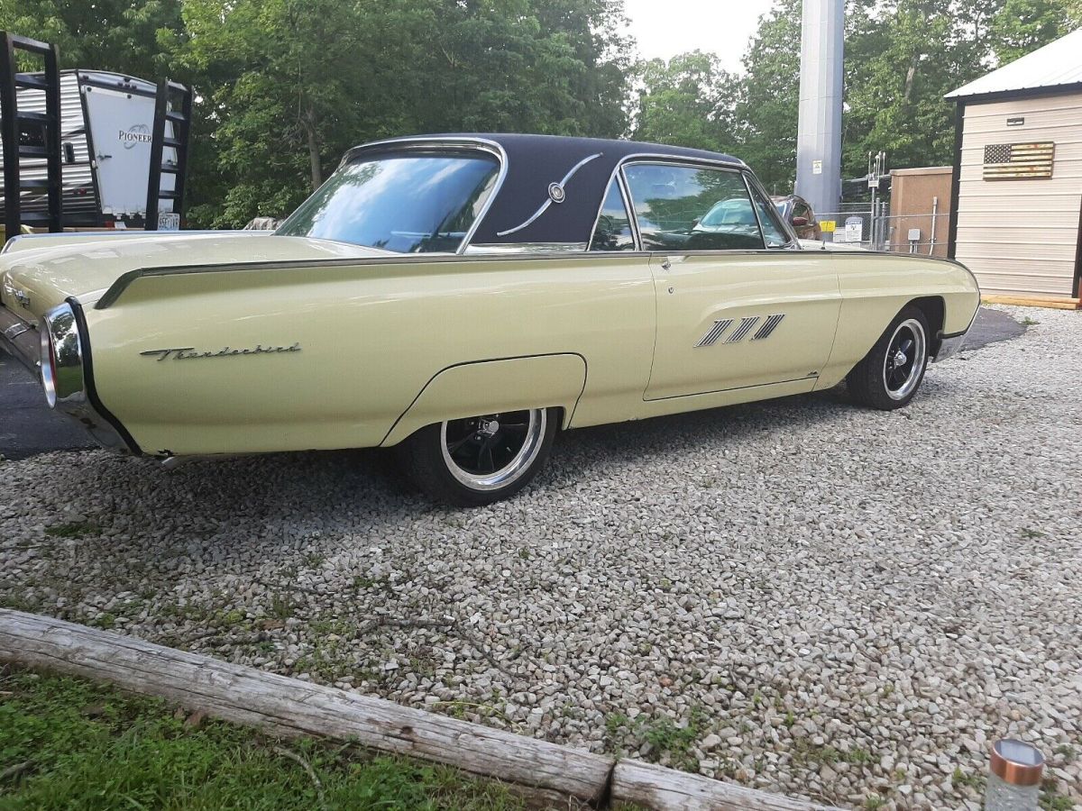 1963 Ford Thunderbird Hardtop laneau