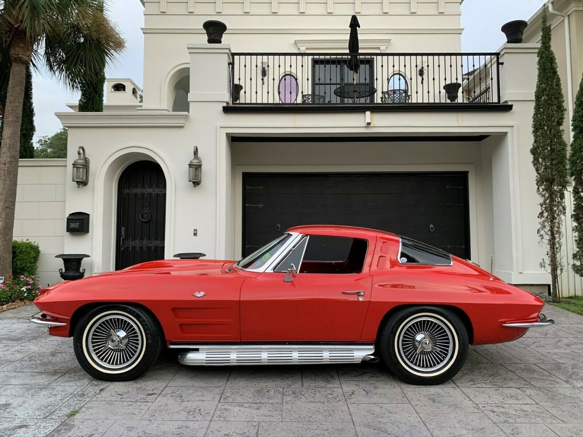 1963 Chevrolet Corvette stingray