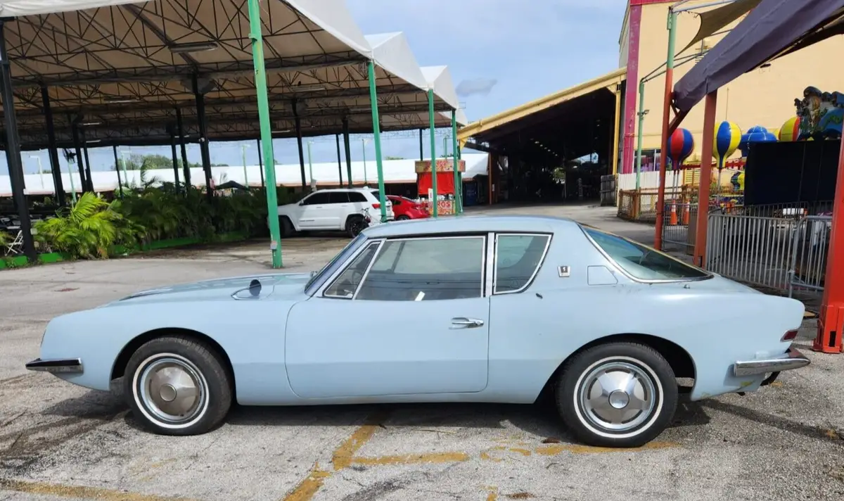 1963 Studebaker Avanti