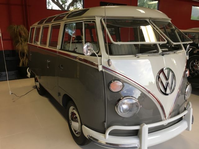 1963 Volkswagen Bus/Vanagon 23 Window