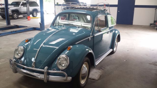 1963 Volkswagen Beetle - Classic rag top