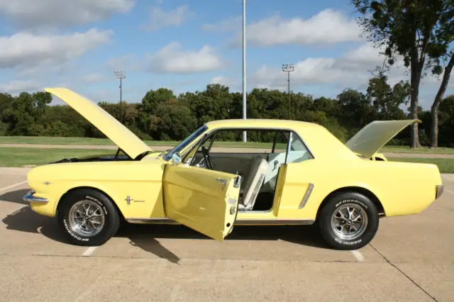 1965 Ford Mustang 2-Door Coupe