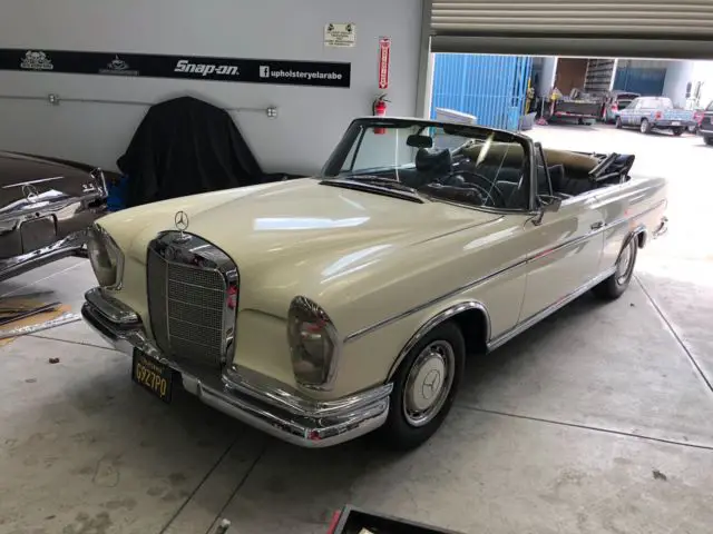 1964 Mercedes-Benz 200-Series 220se