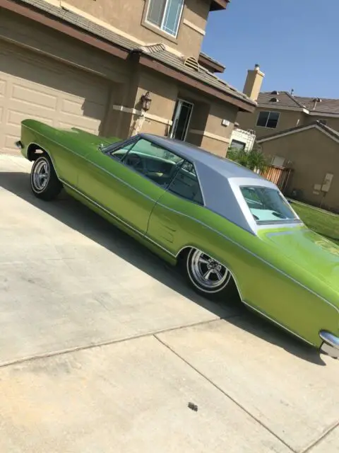 1964 Buick Riviera Silver metal flake with pinstripes