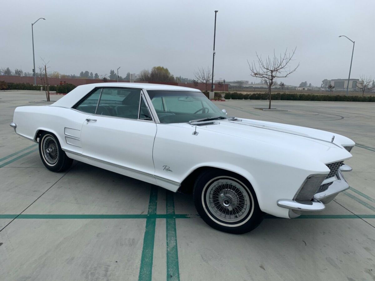 1964 Buick Riviera Muscle car