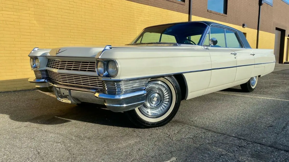 1964 Cadillac DeVille 4-Door Sedan