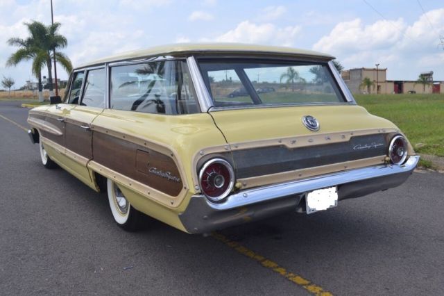 1964 Ford Galaxie country squire