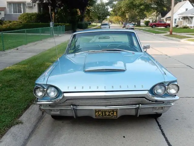 1964 Ford Thunderbird