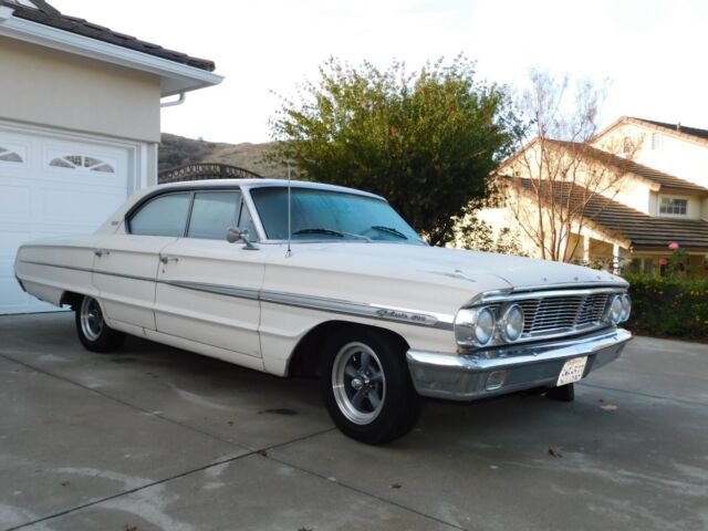 1964 Ford Galaxie NICE !