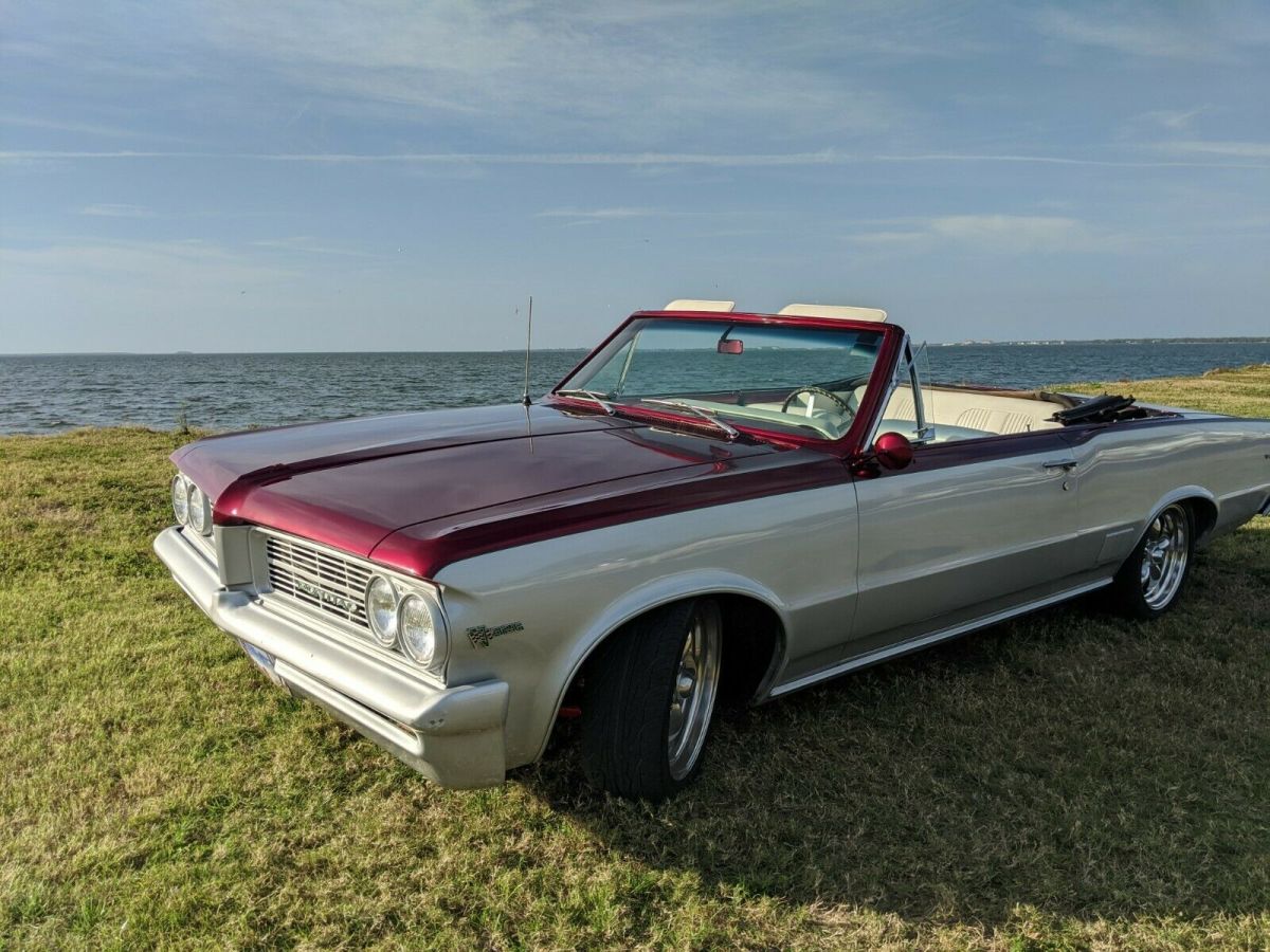 1964 Pontiac Le Mans convertible