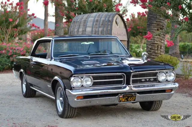 1964 Pontiac GTO GTO 4-SPEED, TRI-POWER!