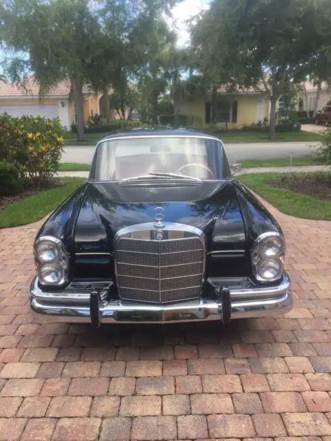 1964 Mercedes-Benz 200-Series