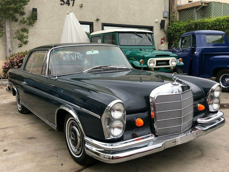 1964 Mercedes-Benz 200-Series CLEAN TITLE/ AC / SUNROOF/ MATCHING NUMBERS