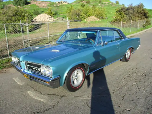 1964 Pontiac GTO turquoise