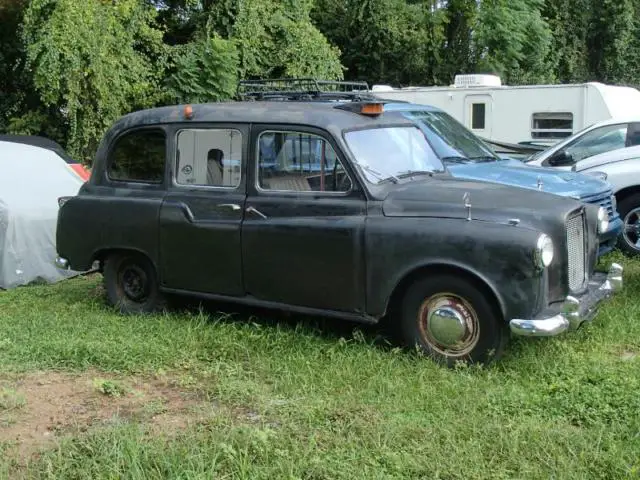 1965 Austin Taxi Limo