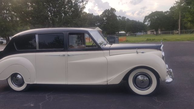 1965 Rolls-Royce Austin Princess Limo