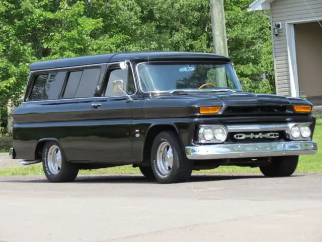 1965 GMC Suburban