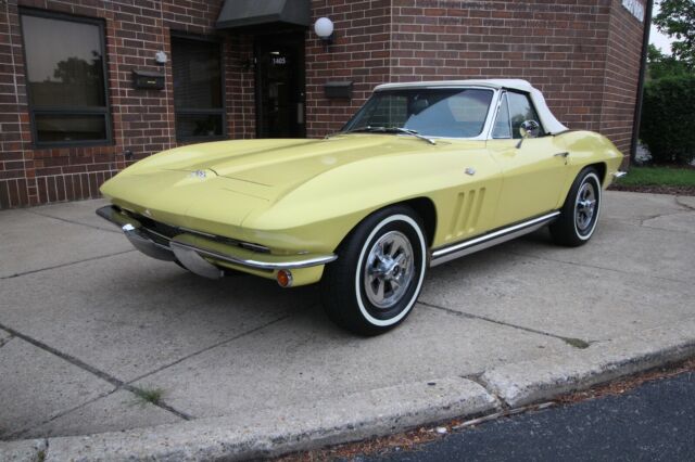 1965 Chevrolet Corvette - Highly Factory Optioned