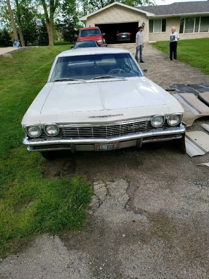 1965 Chevrolet Impala Biscayne