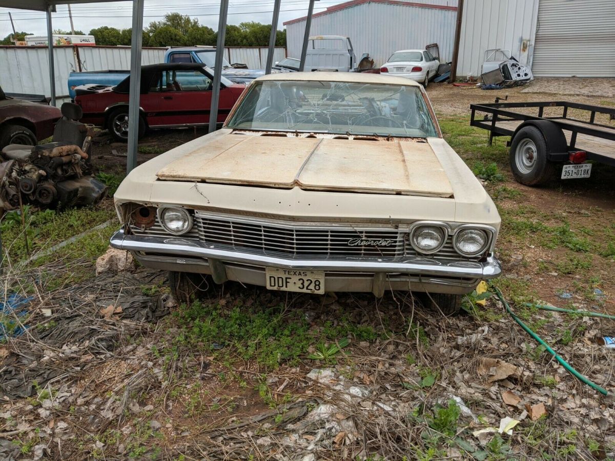 1965 Chevrolet Impala SPORT COUPE