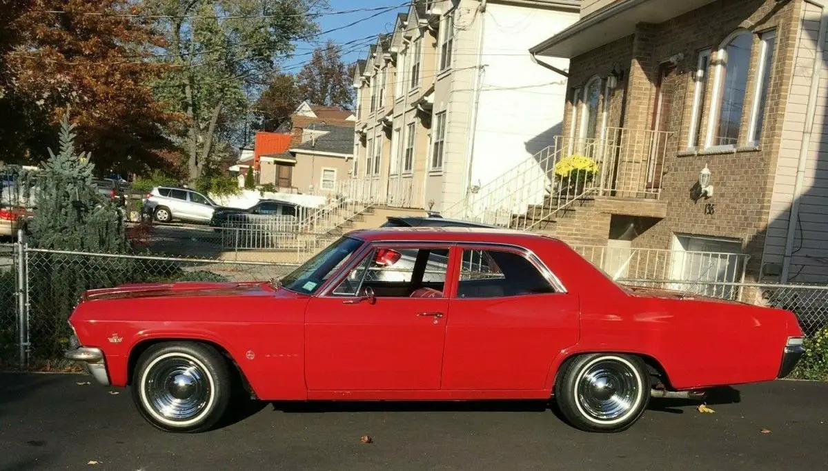 1965 Chevrolet Impala 4 dr Sedan