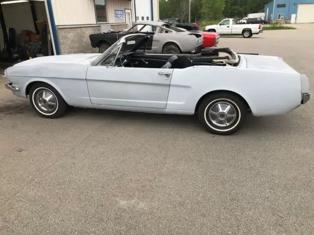 1965 Ford Mustang standard