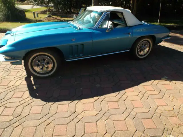 1965 Chevrolet Corvette staingray