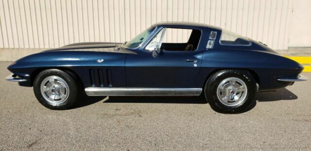 1965 Chevrolet Corvette 327/350 HP CORVETTE STING RAY  COUPE