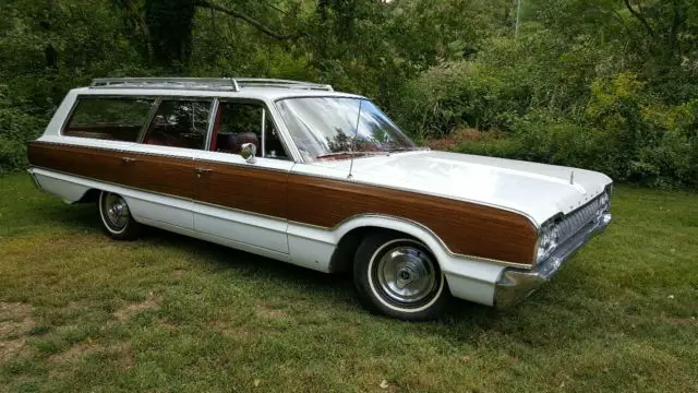 1965 Dodge Custom 880 wagon custom 880 wagon