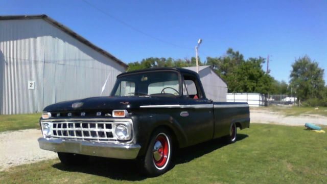 1965 Ford F-100