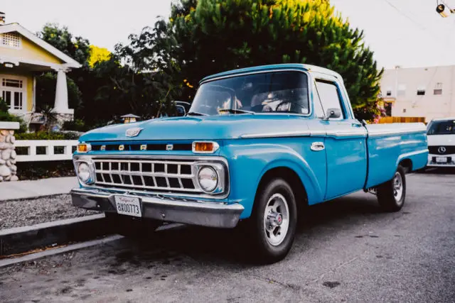 1965 Ford F-100 Custom Cab