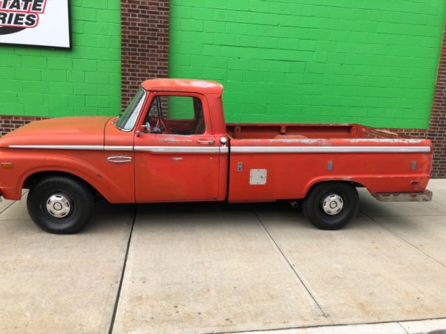 1965 Ford F-100 Custom Cab