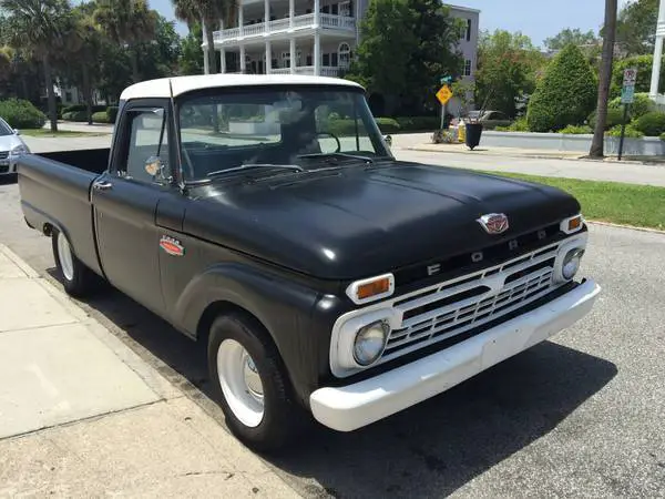 1965 Ford F-100