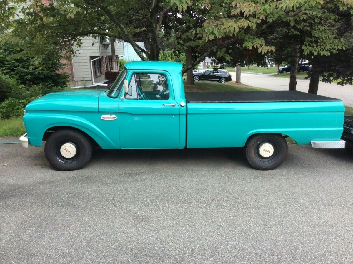 1965 Ford F-100