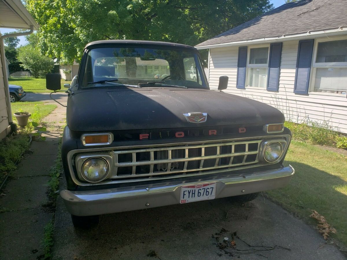 1965 Ford F-100