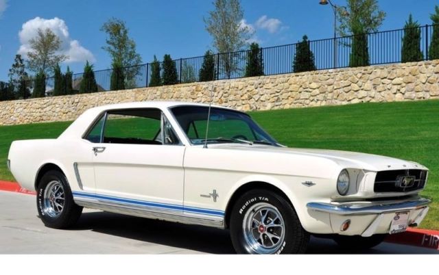 1965 Ford Mustang 1964 1/2