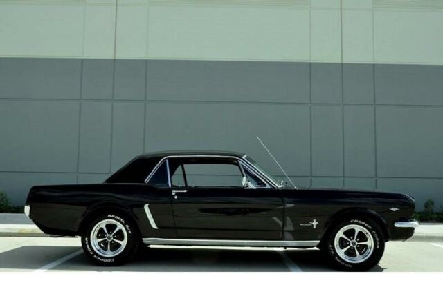 1965 Ford Mustang --