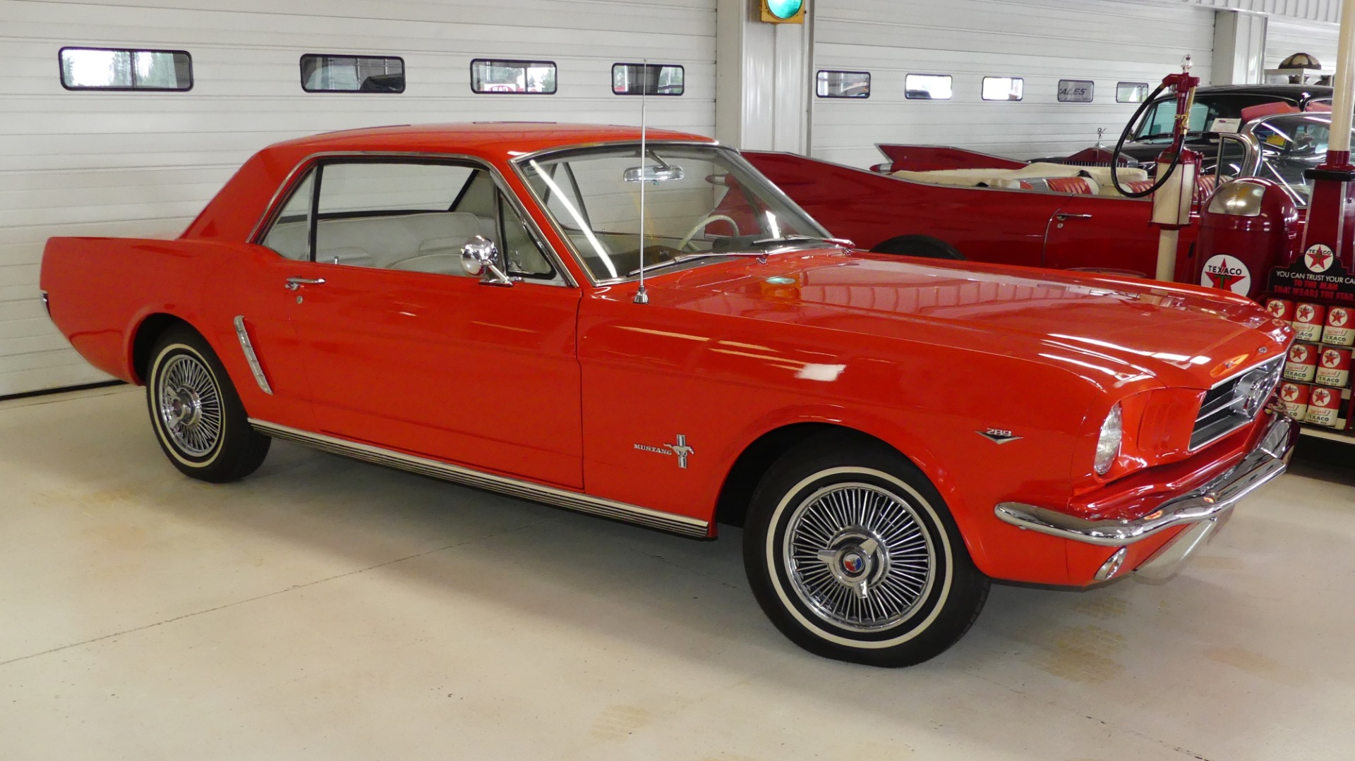 1965 Ford Mustang --