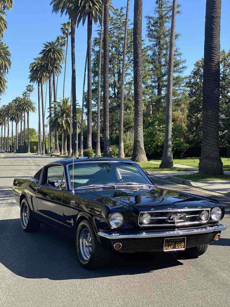 1965 Ford Mustang Fastback black