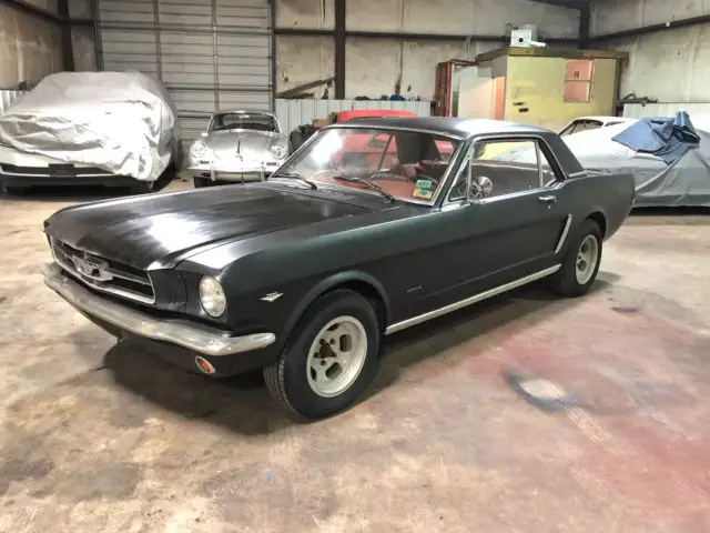 1965 Ford Mustang coupe pony interior