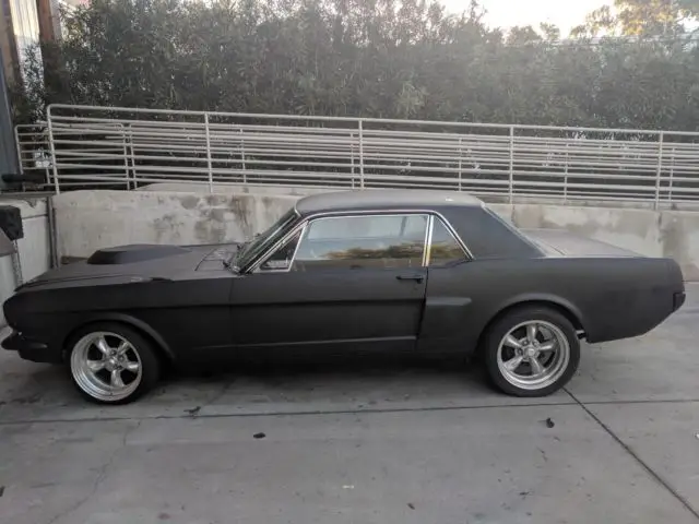 1965 Ford Mustang COUPE