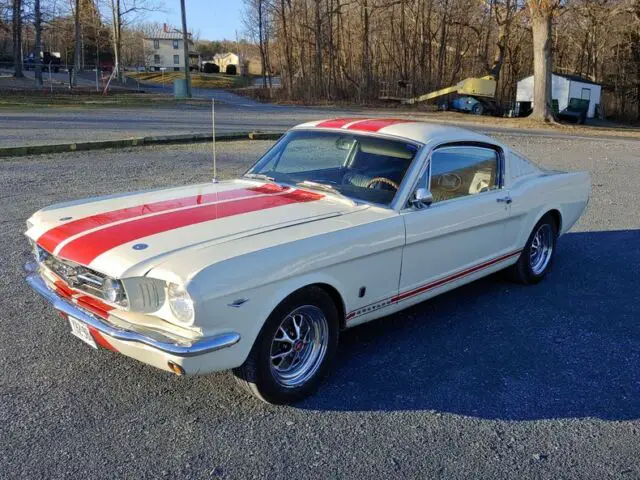 1965 Ford Mustang --