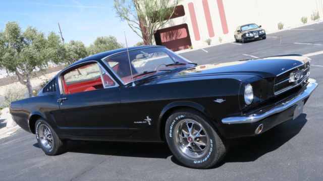 1965 Ford Mustang FASTBACK 289 C CODE 4 SPEED RAVEN BLACK/RED! DISC!