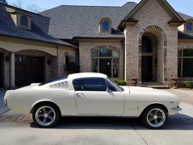 1965 Ford Mustang Fastback 2+2