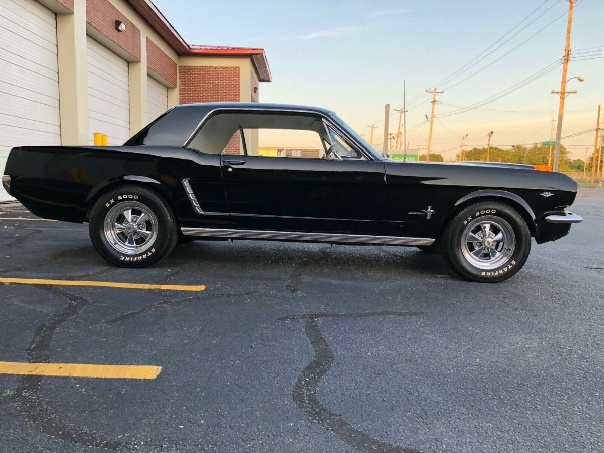 1965 Ford Mustang 2 door