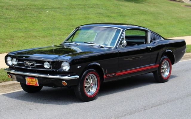 1965 Ford MUSTANG GT FASTBACK --