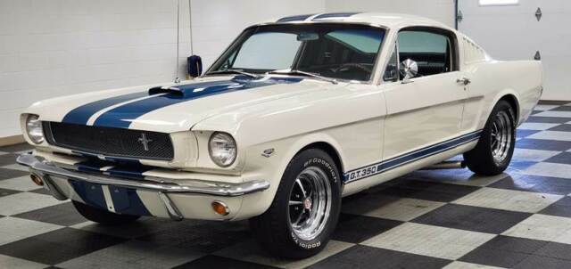 1965 Ford Mustang --