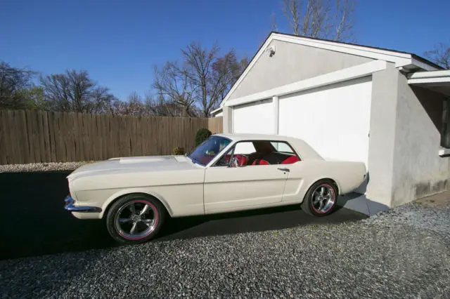 1965 Ford Mustang Base